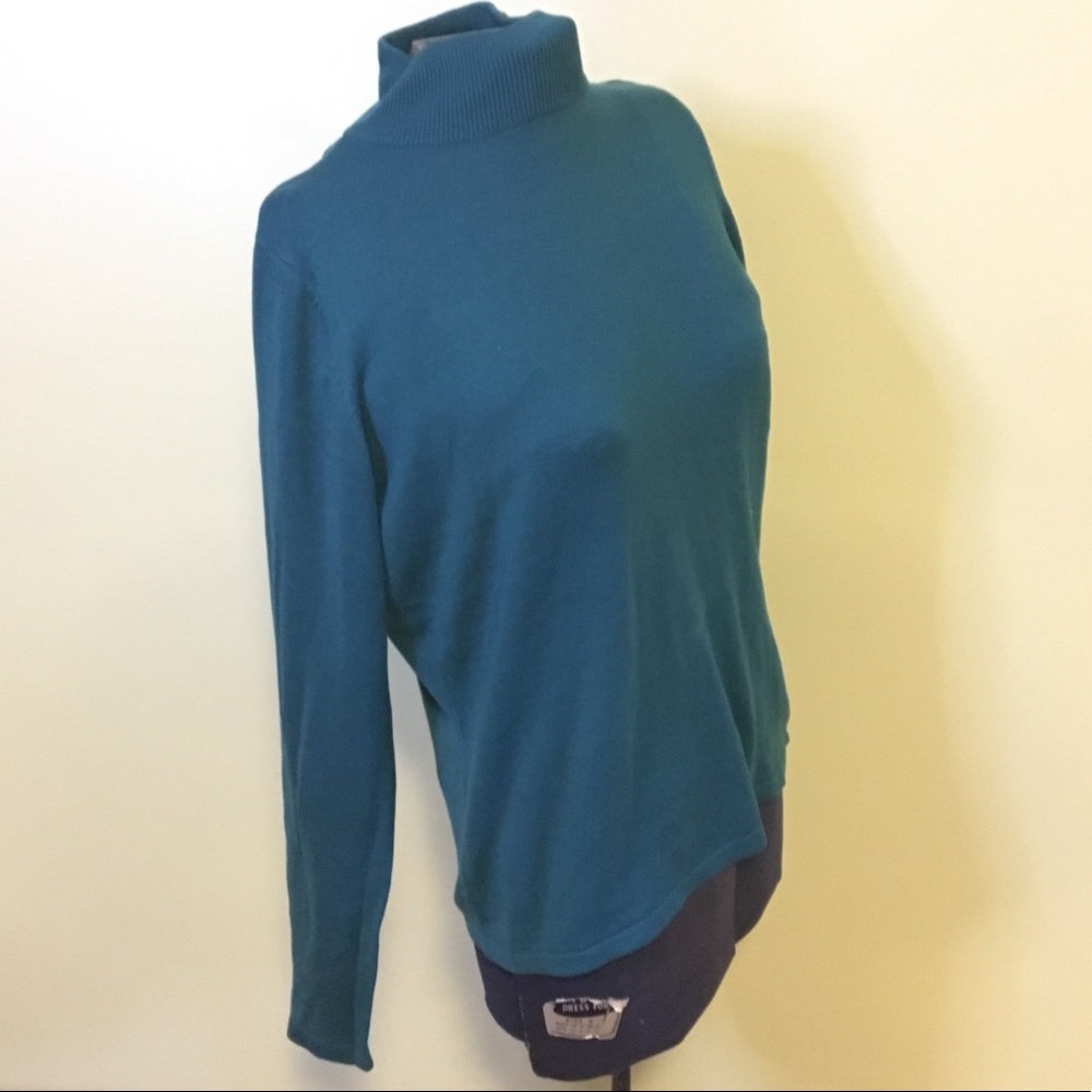 Valerie Separates Women’s Turtleneck 100% Silk